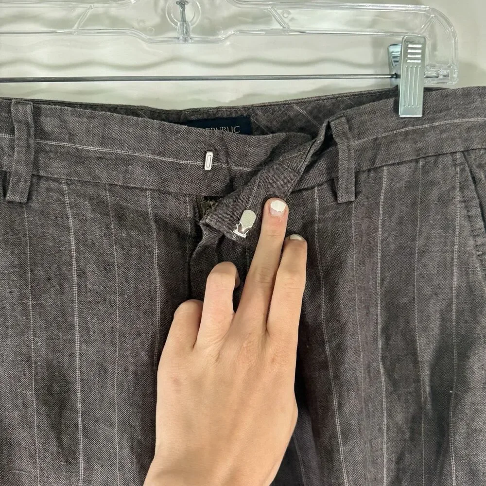 Banana Republic waist 33